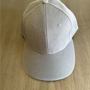 Gray Cap